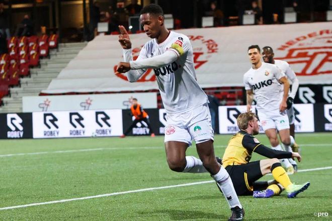 詹姆斯的品 詹姆斯的品