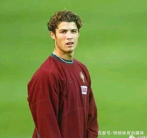 他鼓励团队 他鼓励团队