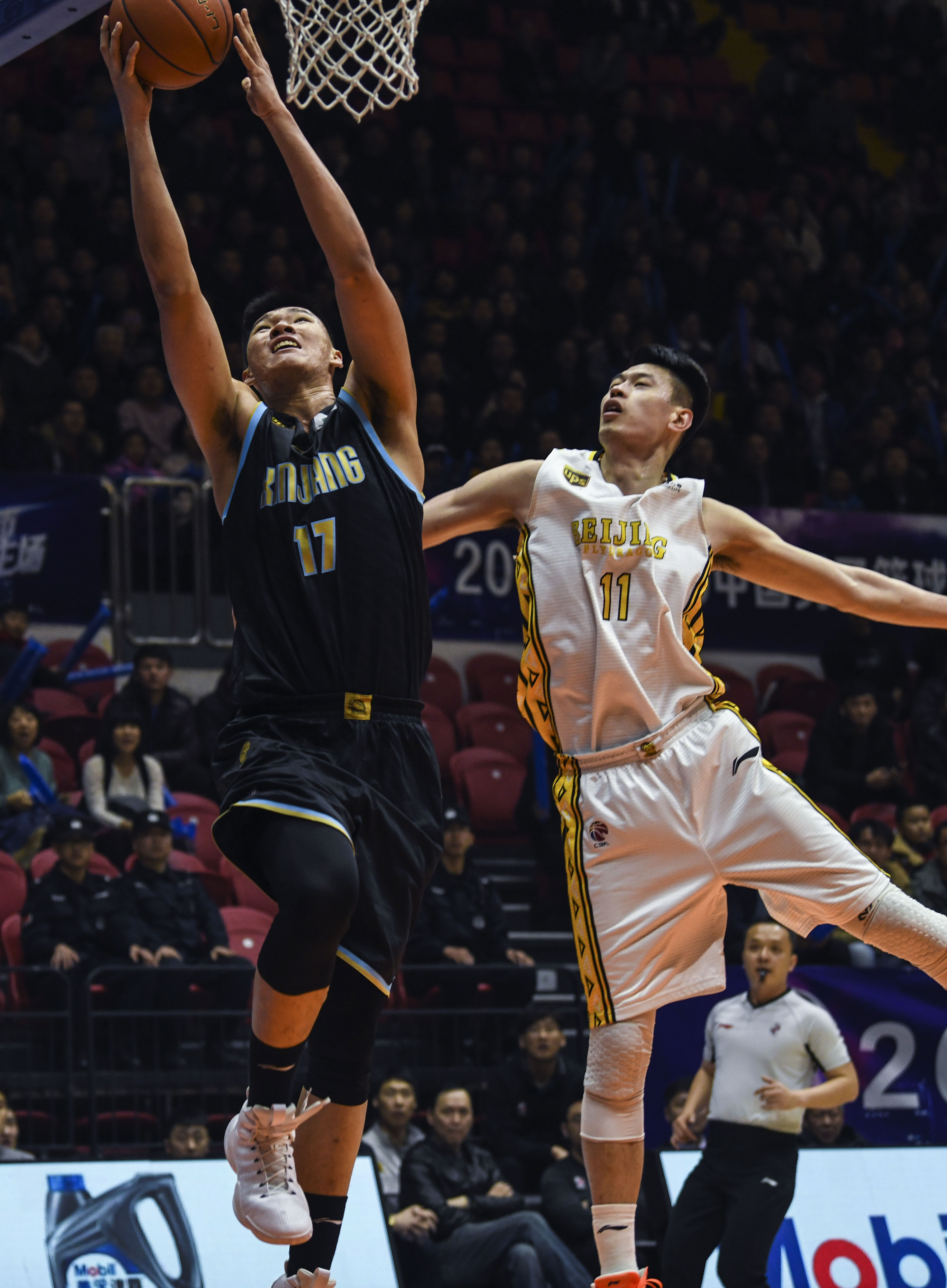 而他用表现 而他用表现